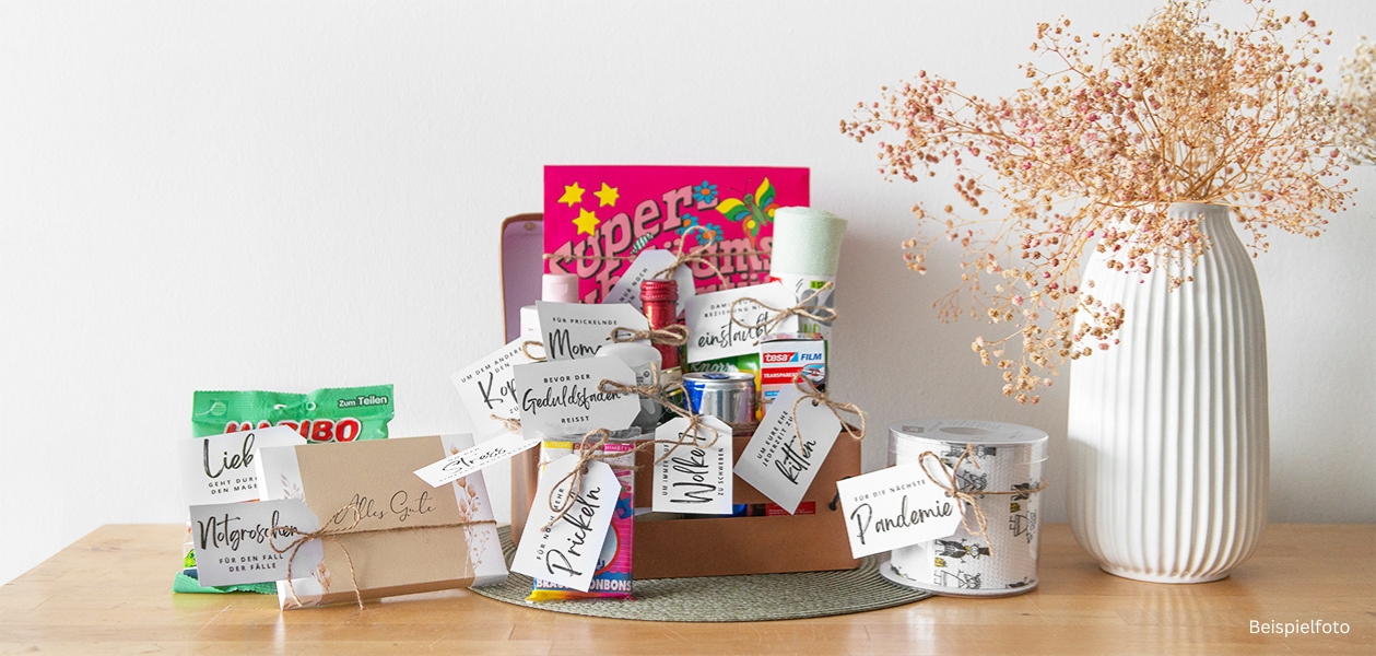 Verpacke das Erste Hilfe Set für die Ehe z.B. in unserer Geschenkbox Flitterwochengeld