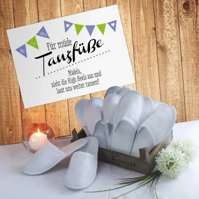 10 Pantoffeln für müde Tanzfüße inkl. Schild