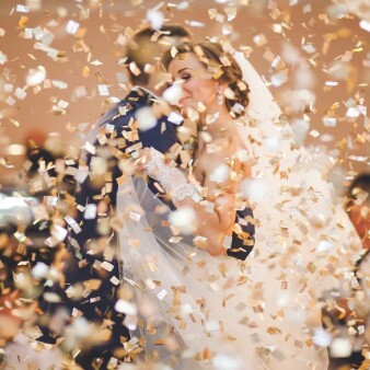 Reis war gestern! Wedding Bubbles & Konfettikanonen sind voll im Trend