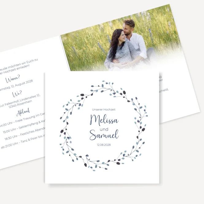 Hochzeitseinladung "Blätterkranz blau"