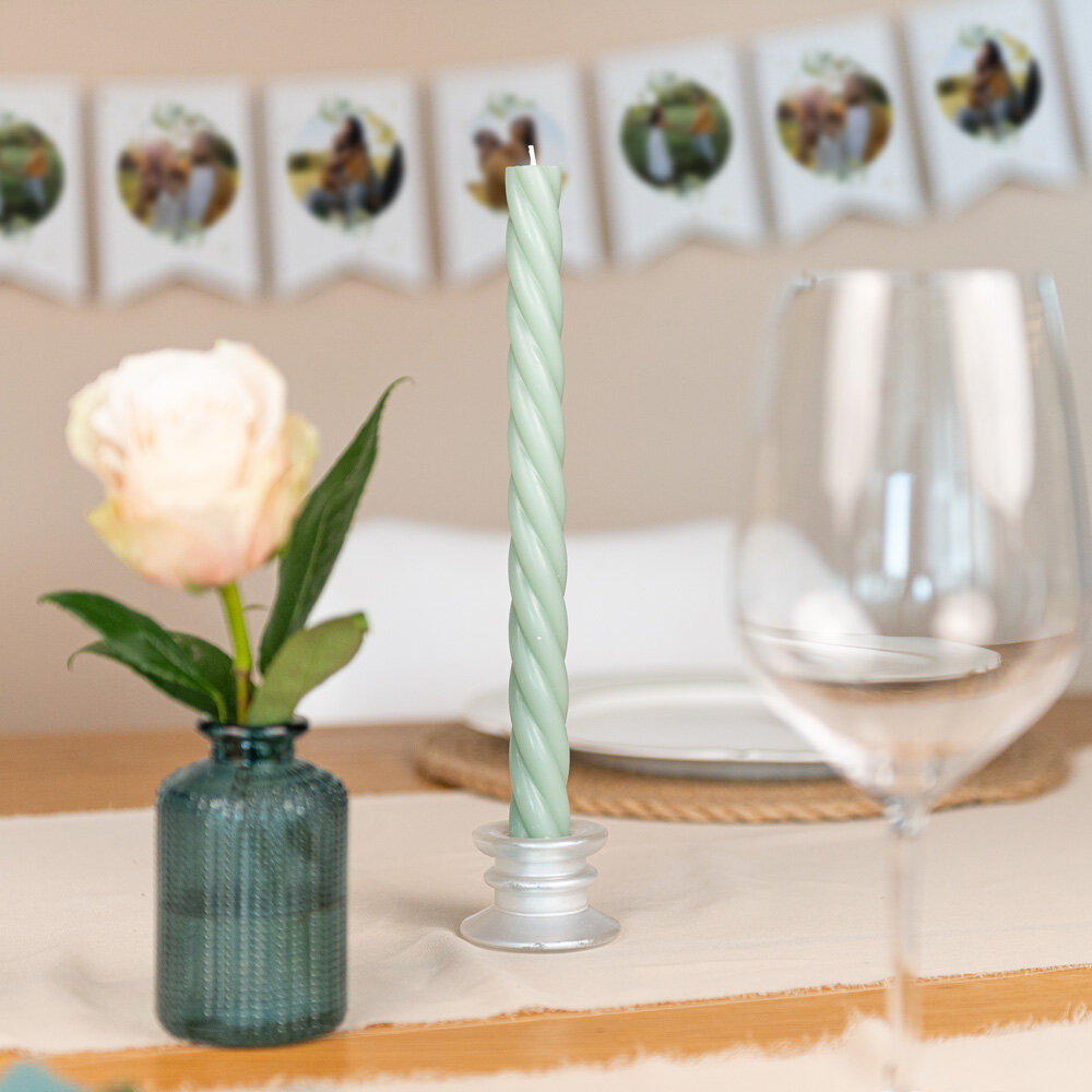 Stabkerzen gedreht salbeigrün (26 cm)