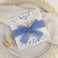 Hochzeitseinladung mit Band + Spitze "Bridgerton Style Blue Flowers"