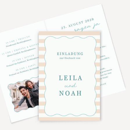 Hochzeitseinladung Klappkarte hoch "Waves & Stripes"