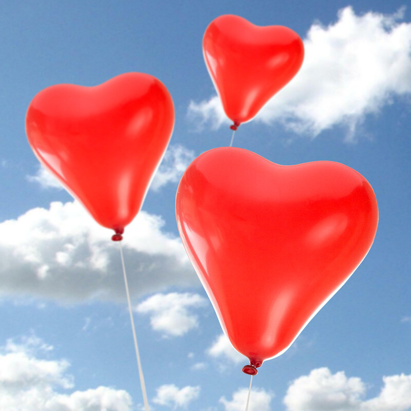 8 x Herzluftballons rot 30 cm