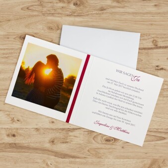 Einladungskarte Hochzeit Lovely Couple bordeaux