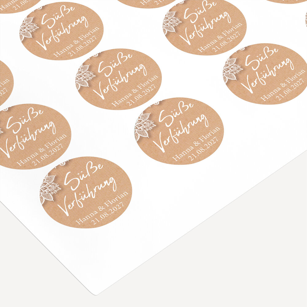 Runde thematische Etiketten für Hochzeiten