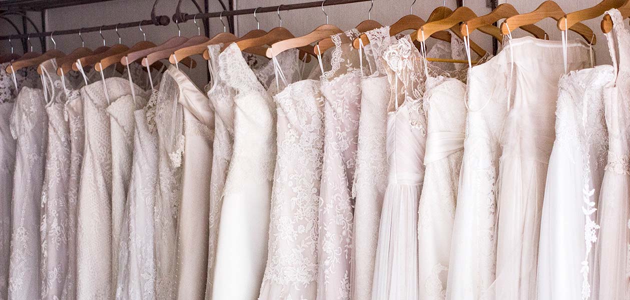 Nachträgliche Änderungen am Brautkleid können schnell teuer werden