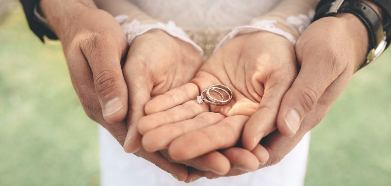 Tipps für Eure Hochzeitsfotos: Überlegt Euch, wann an Eurem Hochzeitstag, Ihr die Hochzeitsfotos machen möchtet